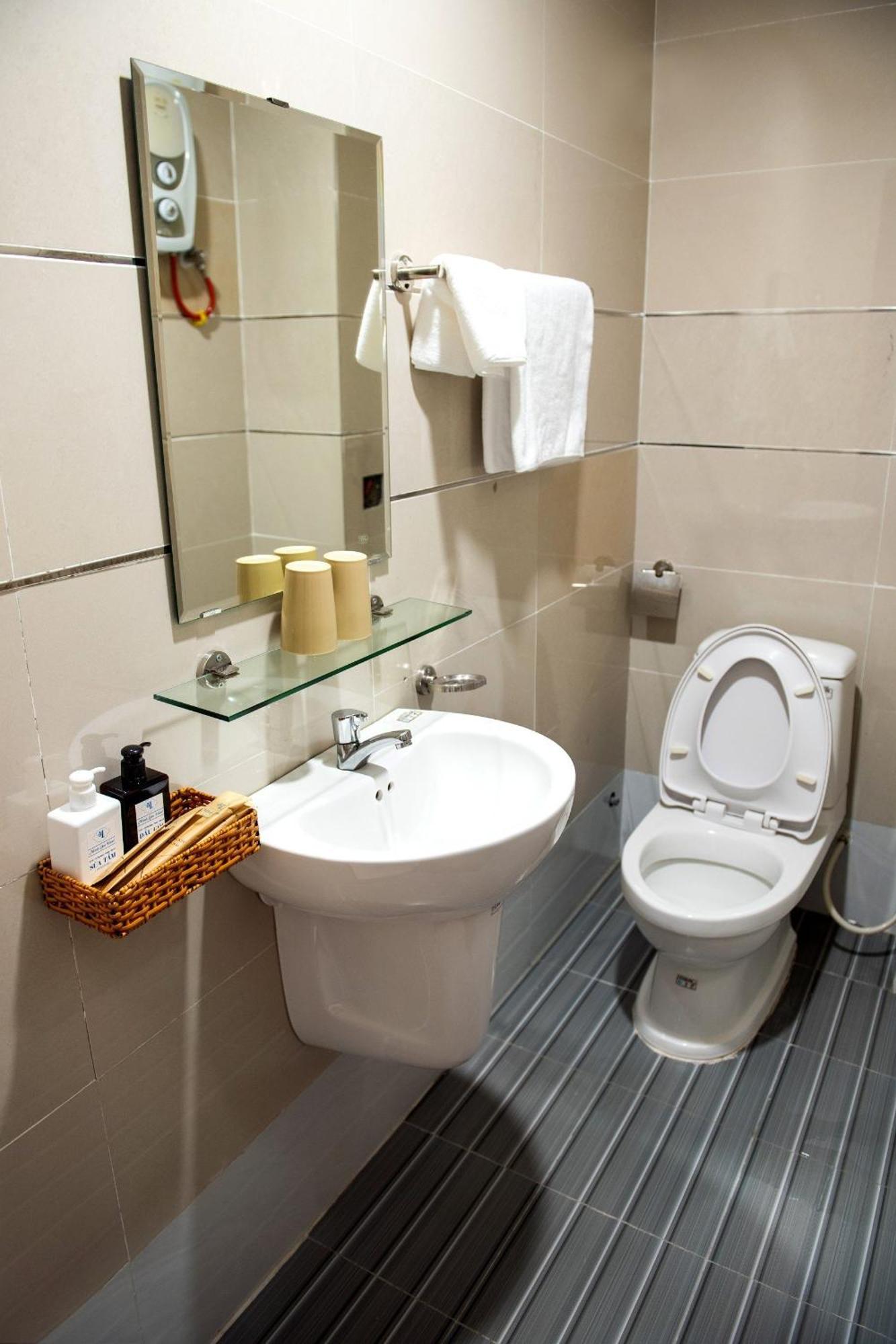 Minh Lam Hotel Pleiku Eksteriør billede