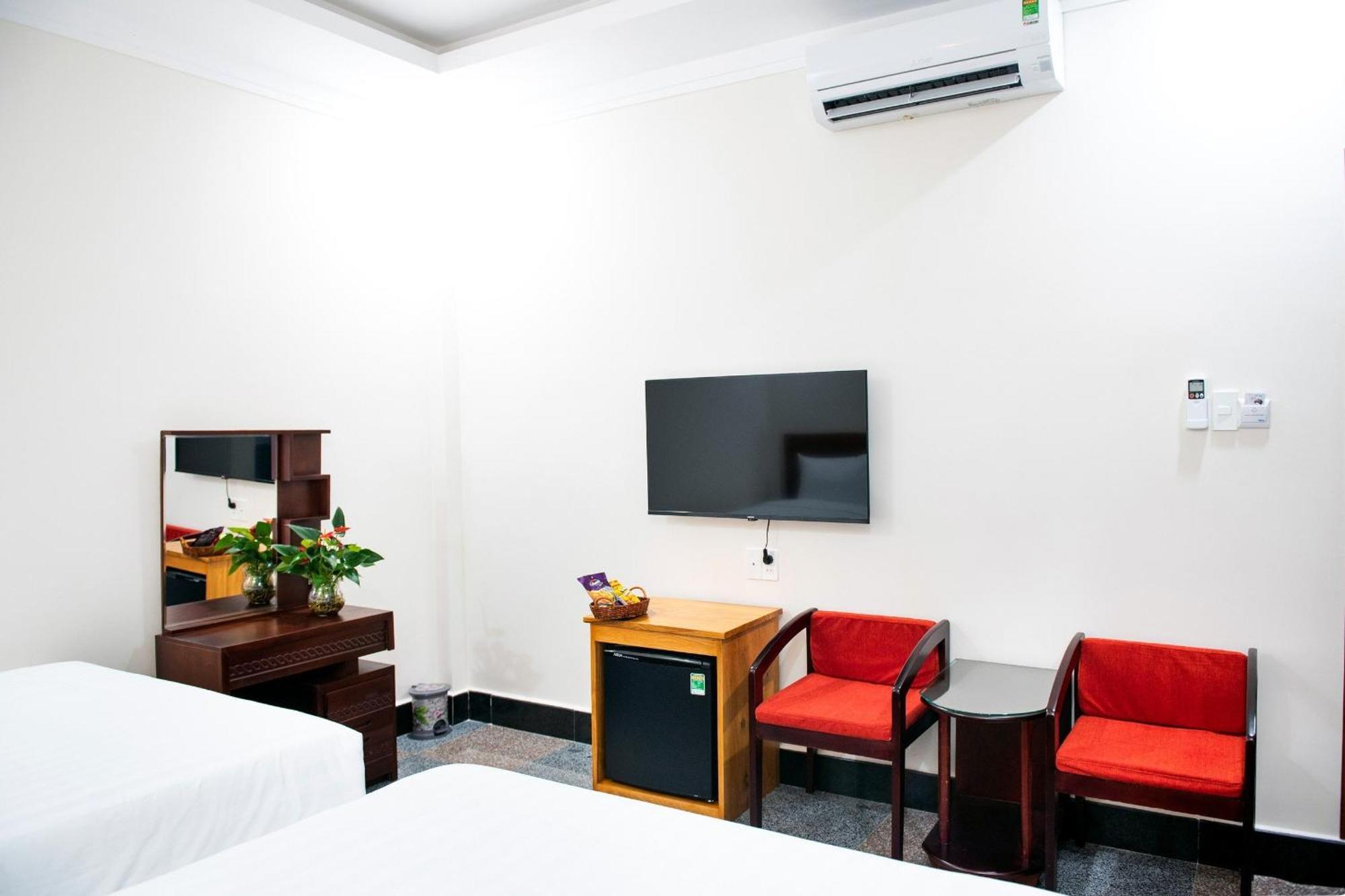 Minh Lam Hotel Pleiku Eksteriør billede