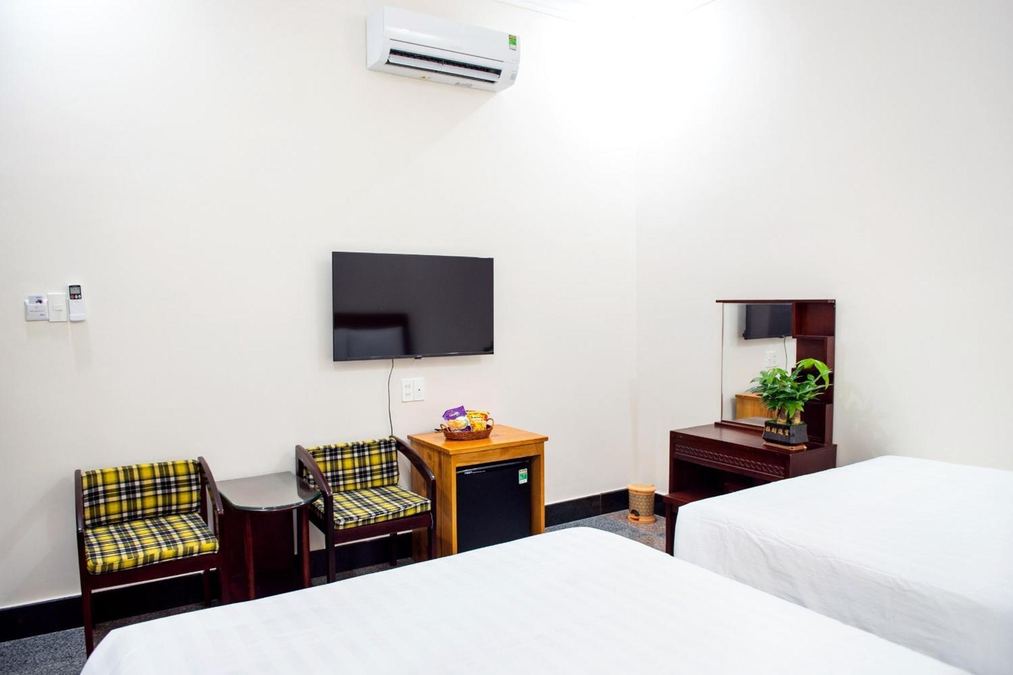 Minh Lam Hotel Pleiku Eksteriør billede