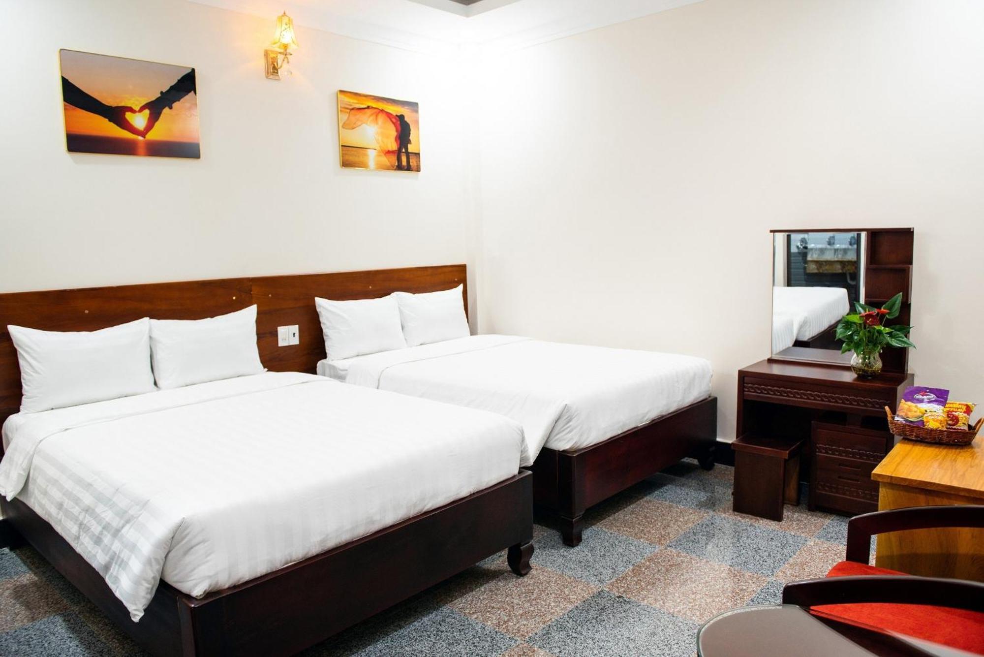 Minh Lam Hotel Pleiku Eksteriør billede
